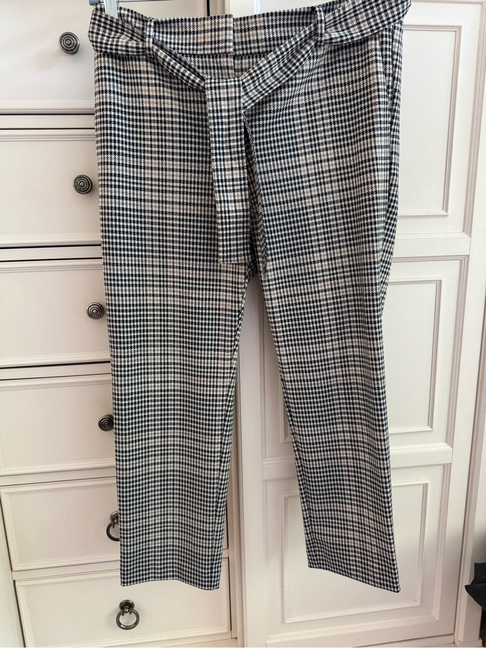 Ann Taylor Factory Black, Tan and White Houndstooth Straight Leg Pants